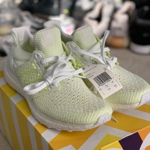 NEW IN BOX! adidas Ultraboost Clima J